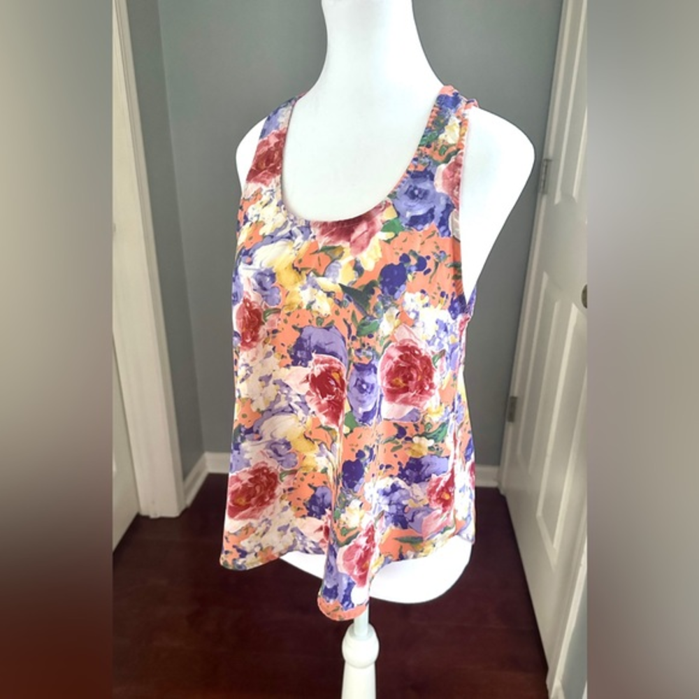 Womens LUSH Floral Tank Top Small‎